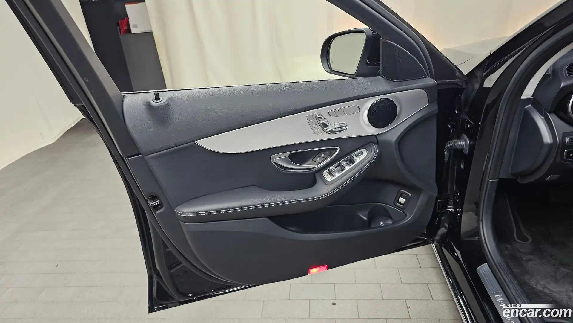 C-Class Mercedes-Benz 2020.5-INNER-034
