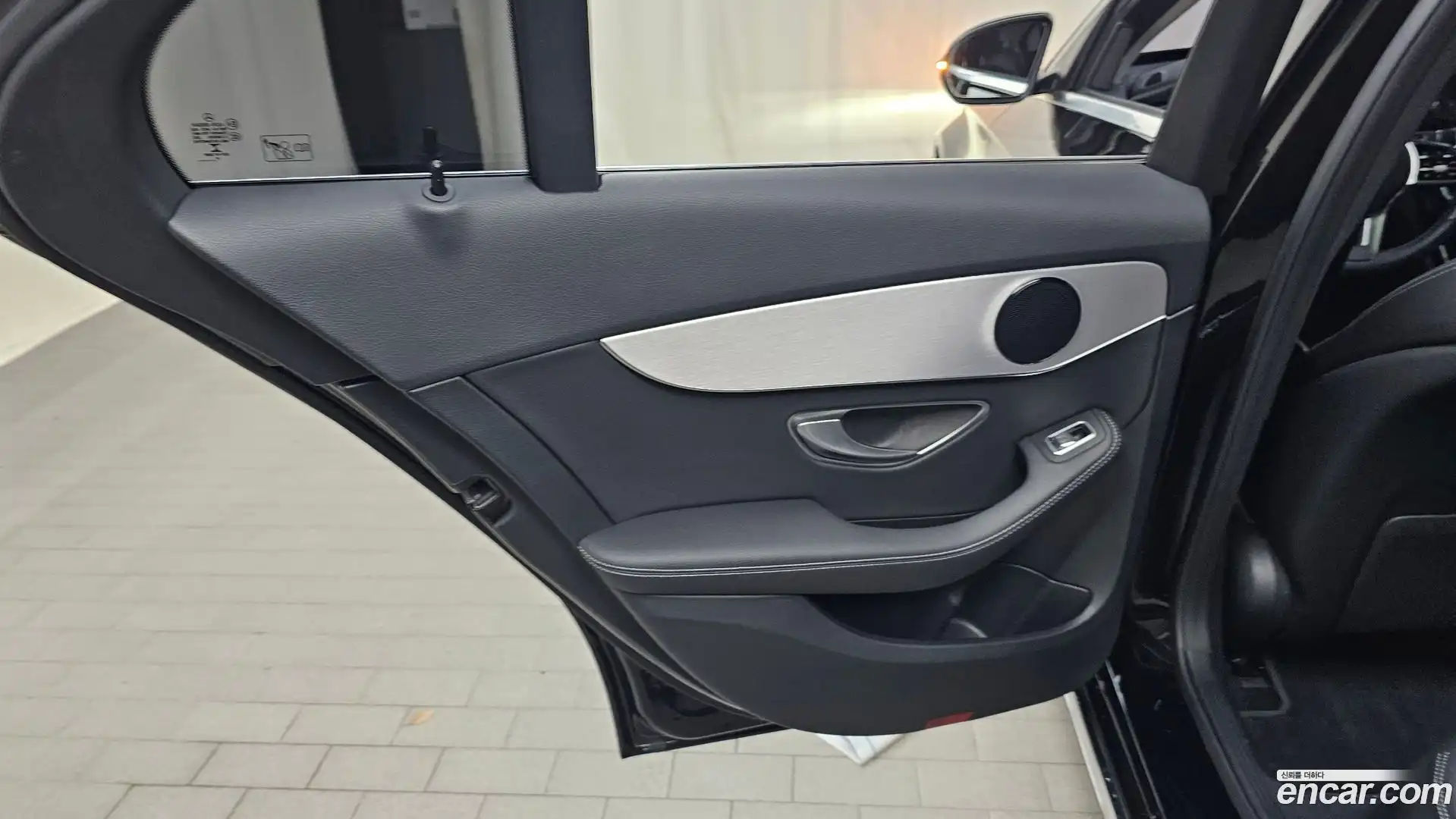 C-Class Mercedes-Benz 2020.5-INNER-035