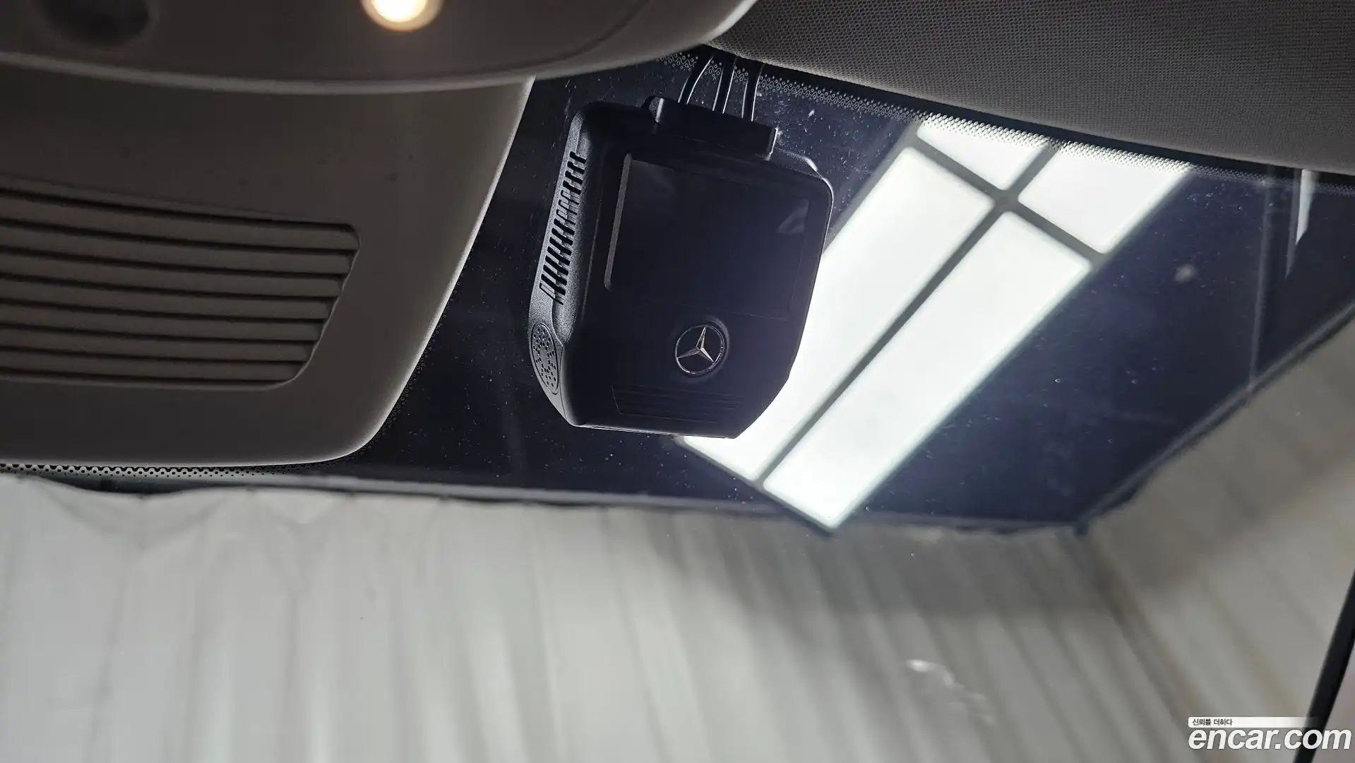 C-Class Mercedes-Benz 2020.5-OPTION-043