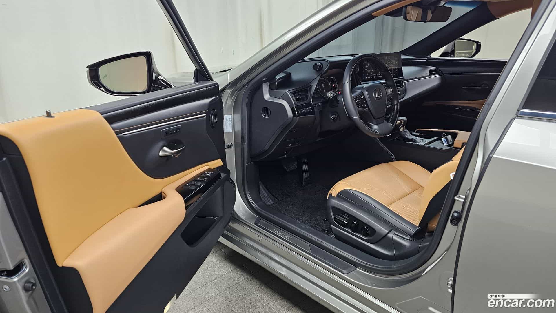ES Lexus 2023.6-INNER-010