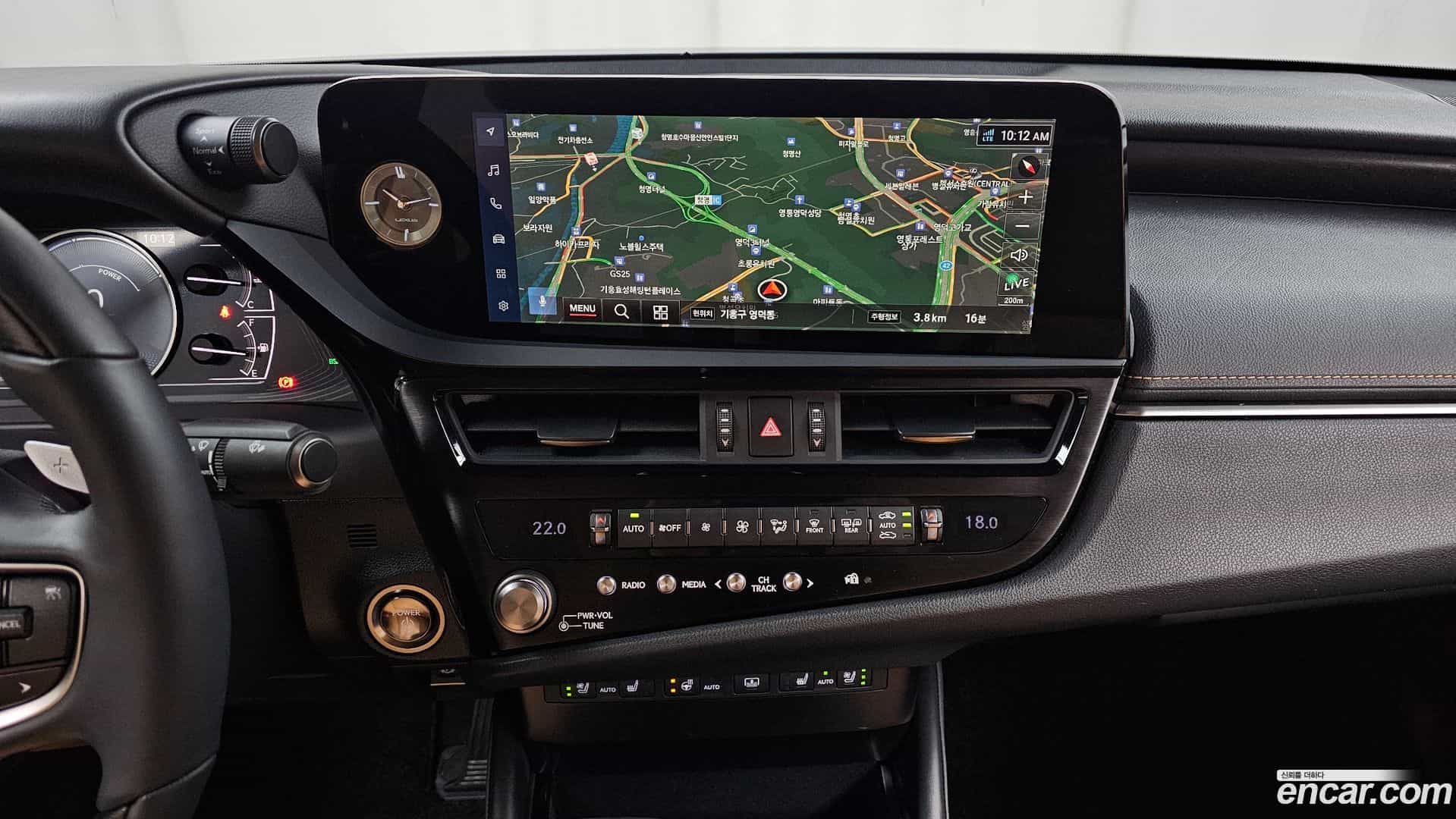 ES Lexus 2023.6-OPTION-016