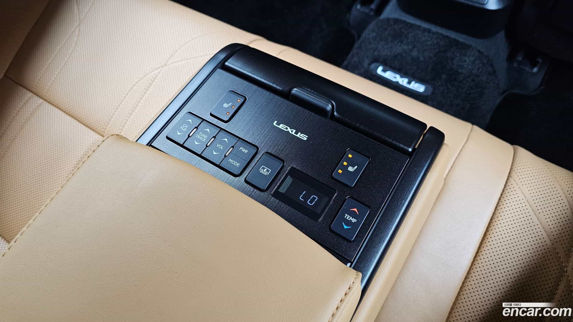 ES Lexus 2023.6-OPTION-044