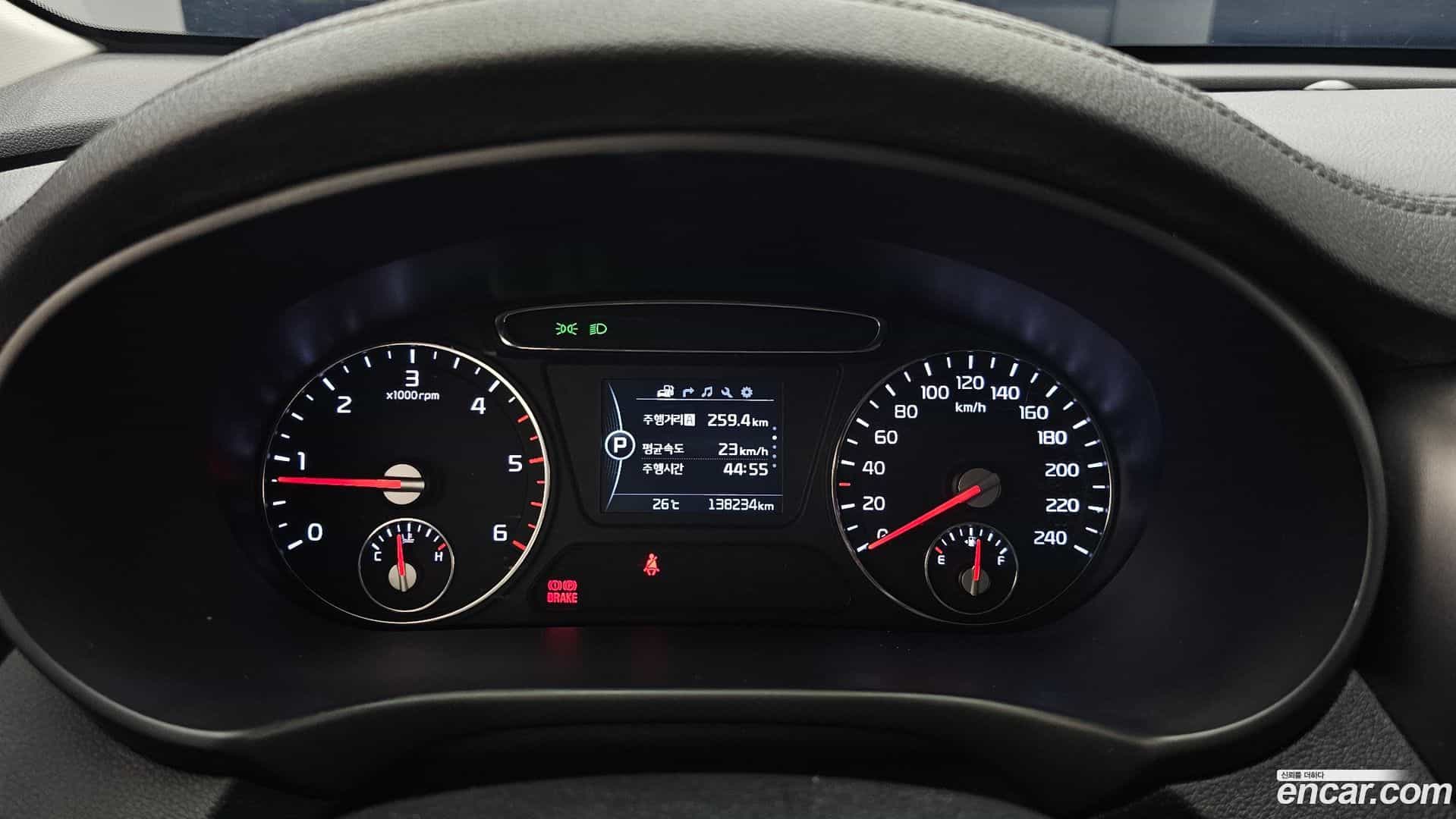Sorento Kia 2016.2-INNER-008