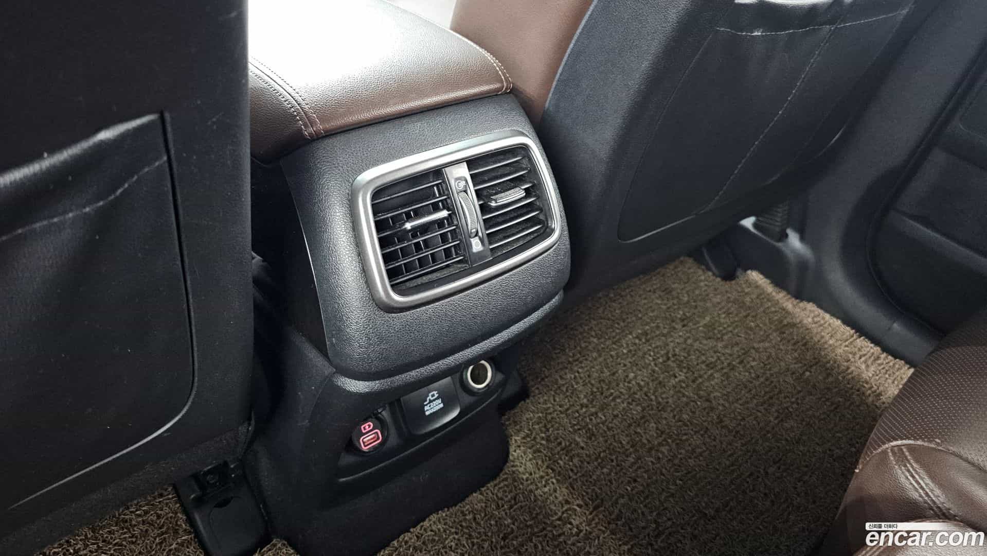 Sorento Kia 2016.2-OPTION-023