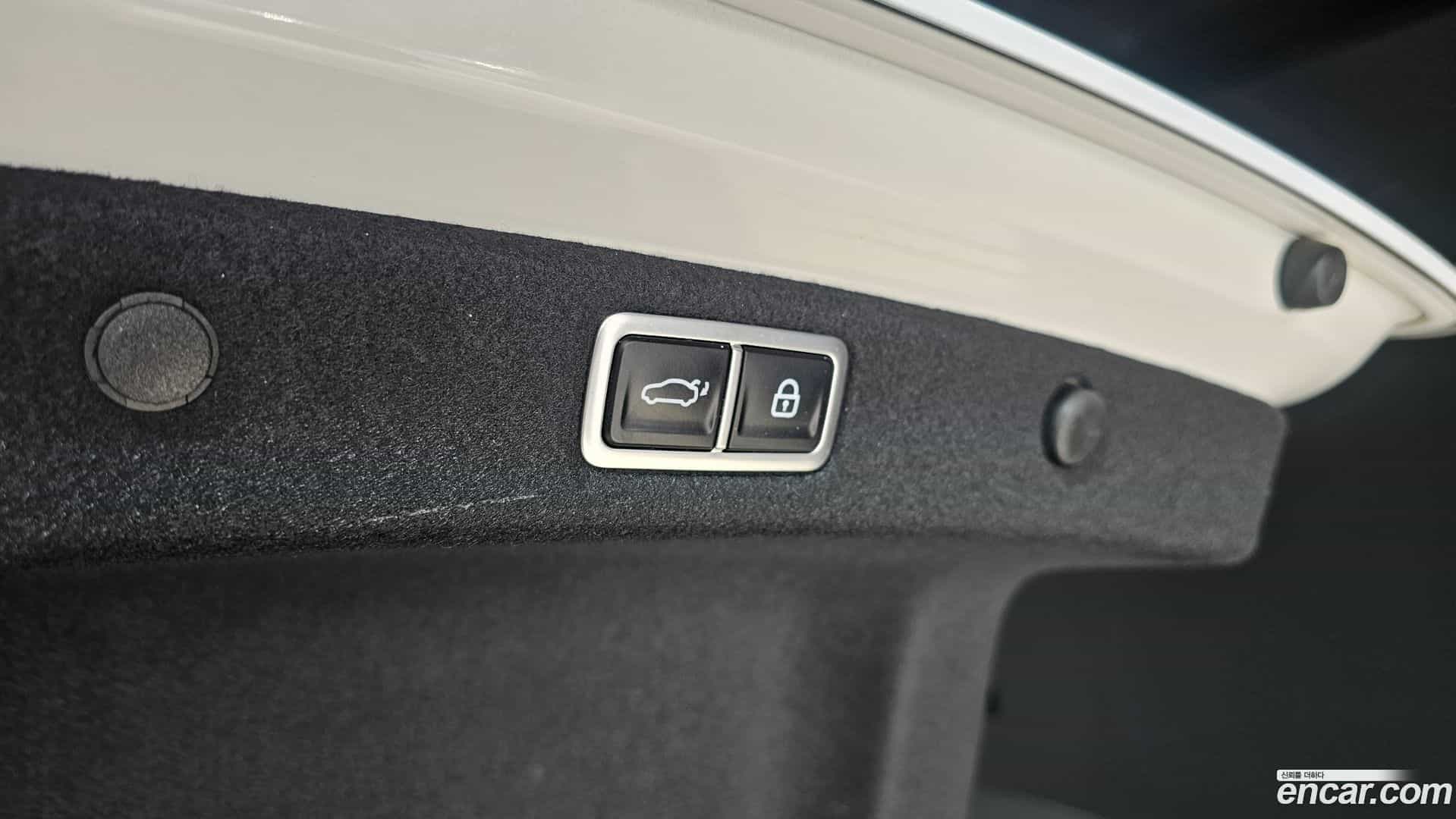 Grandeur Hyundai 2023.10-OPTION-024