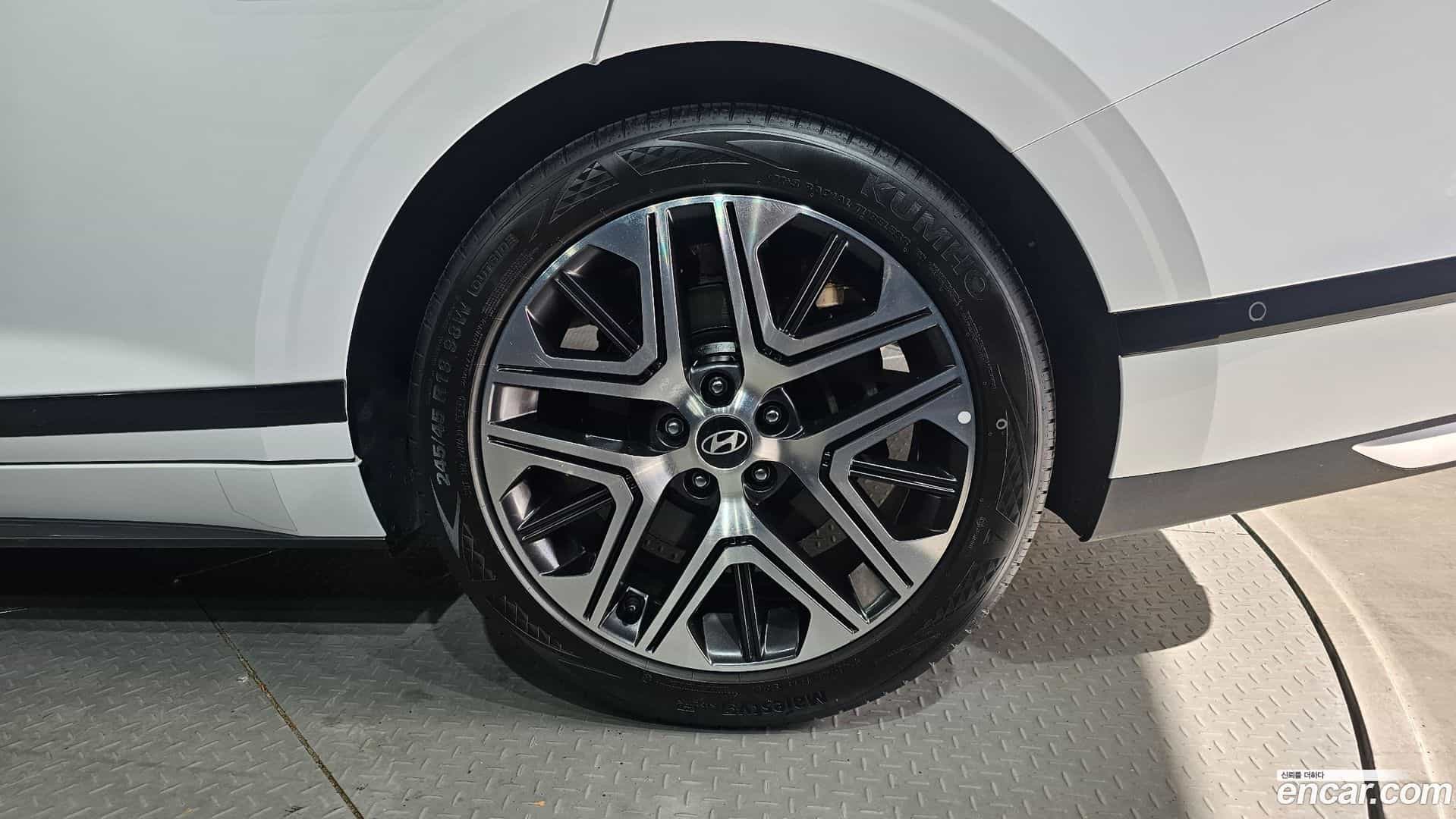 Grandeur Hyundai 2023.10-OUTER-031