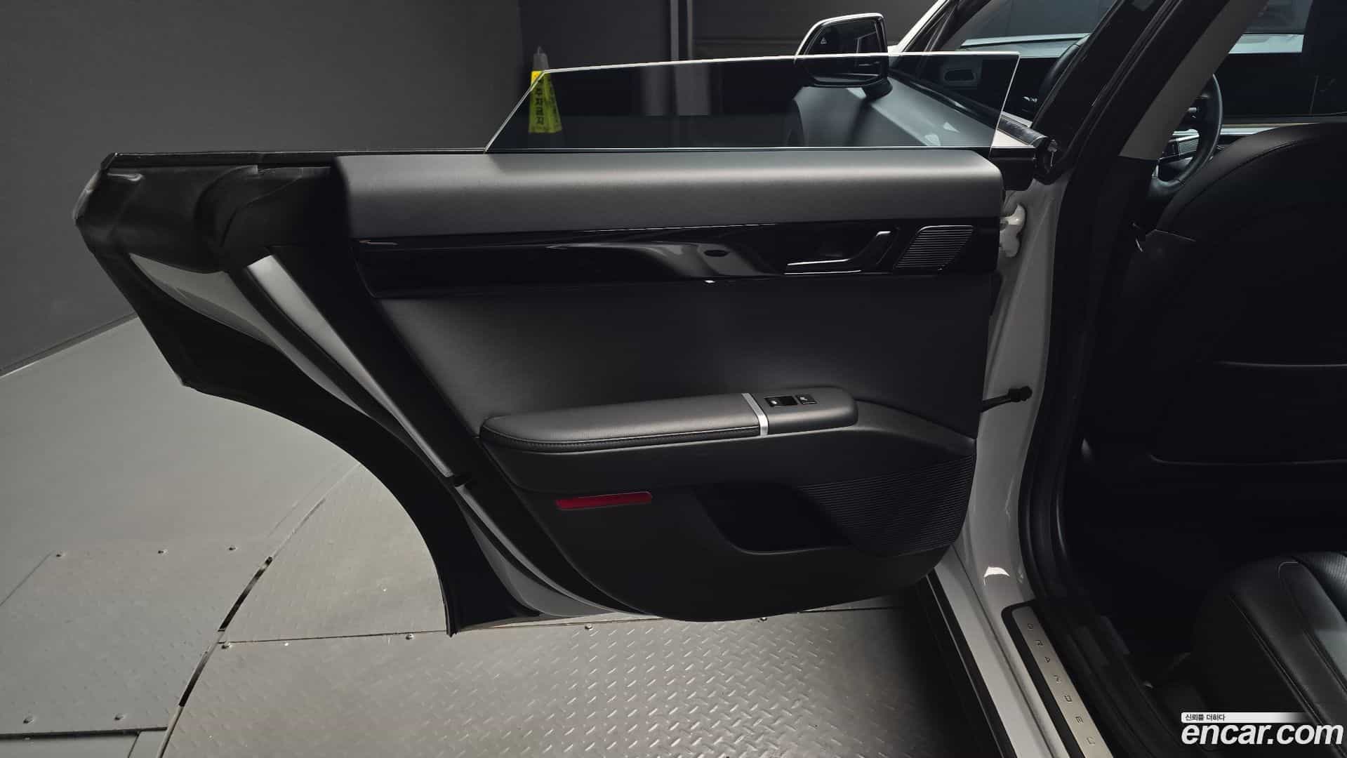 Grandeur Hyundai 2023.10-INNER-035