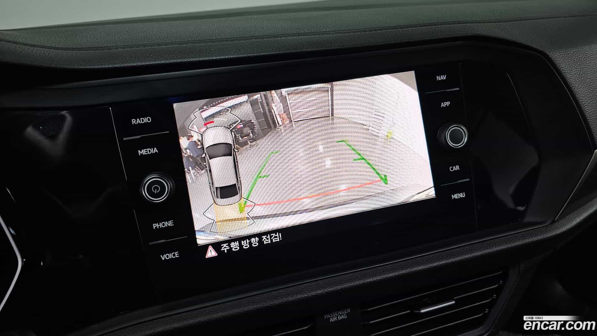 Jetta Volkswagen 2021.8-OPTION-017