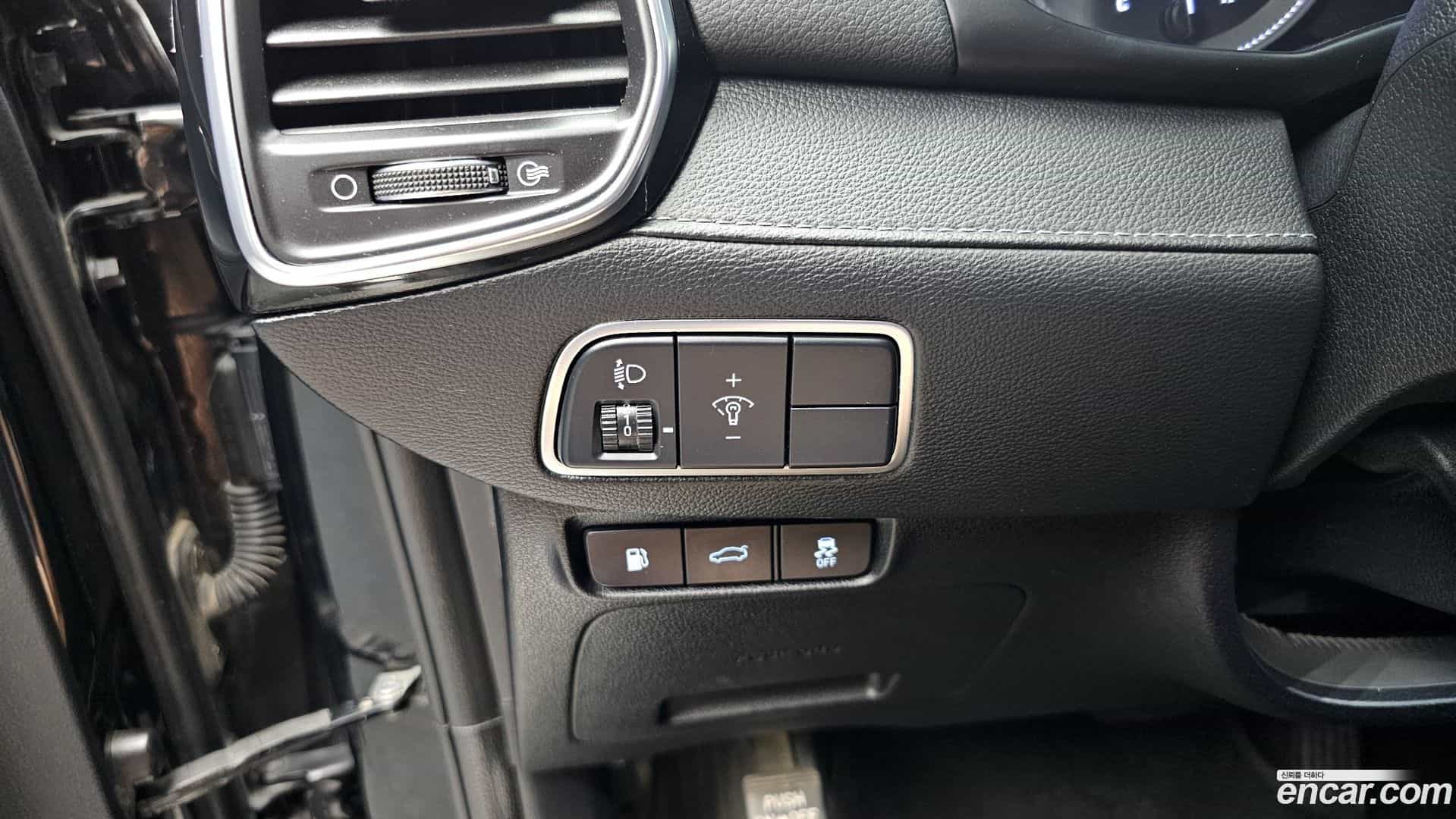 Grandeur Hyundai 2017.4-OPTION-020