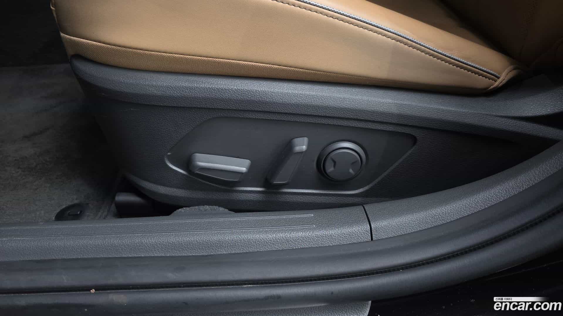 Sonata Hyundai 2019.5-OPTION-023
