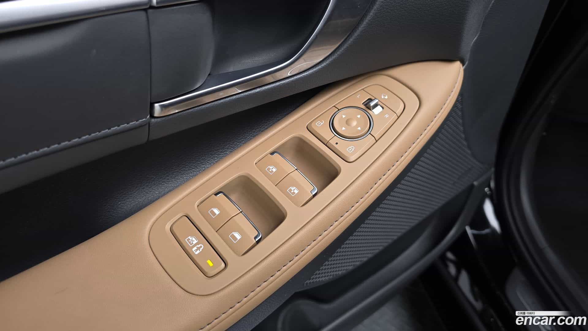 Sonata Hyundai 2019.5-OPTION-043