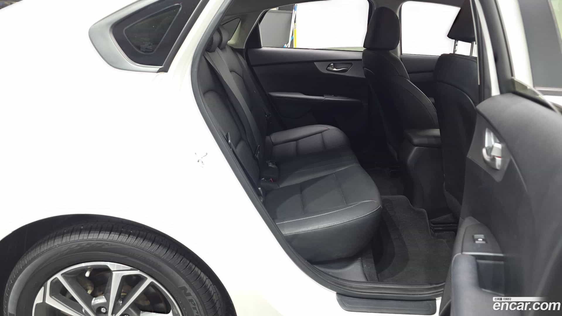K3 Kia 2021.4-OPTION-016