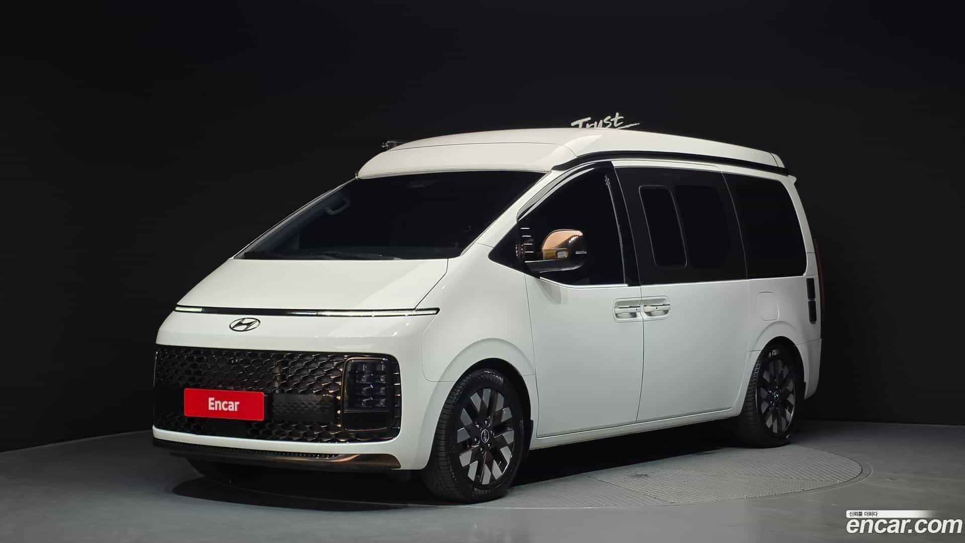 Staria Hyundai 2023.9-OUTER-001