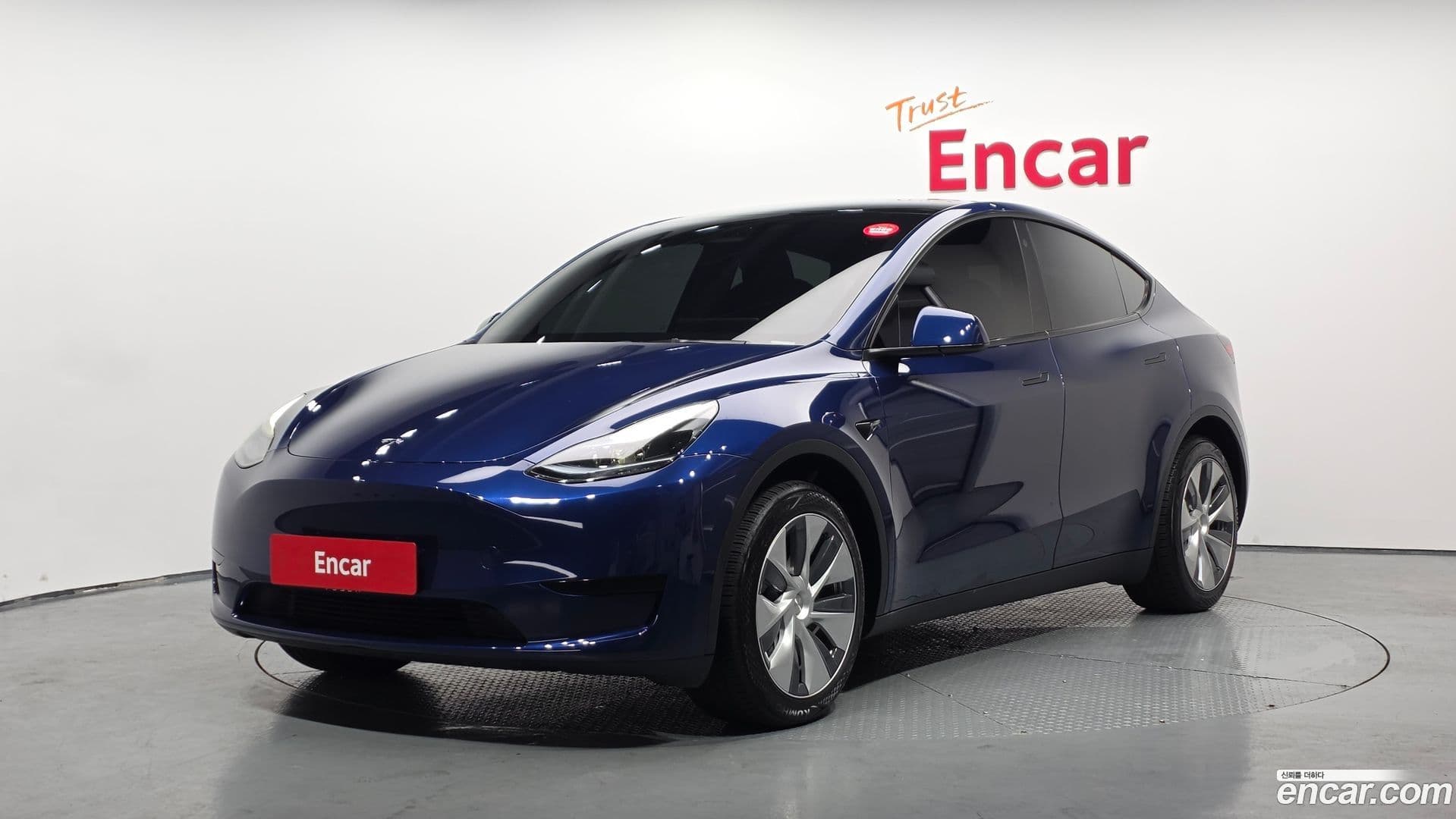 Main__Slider__Photo:Model Y Tesla 2023.10-0