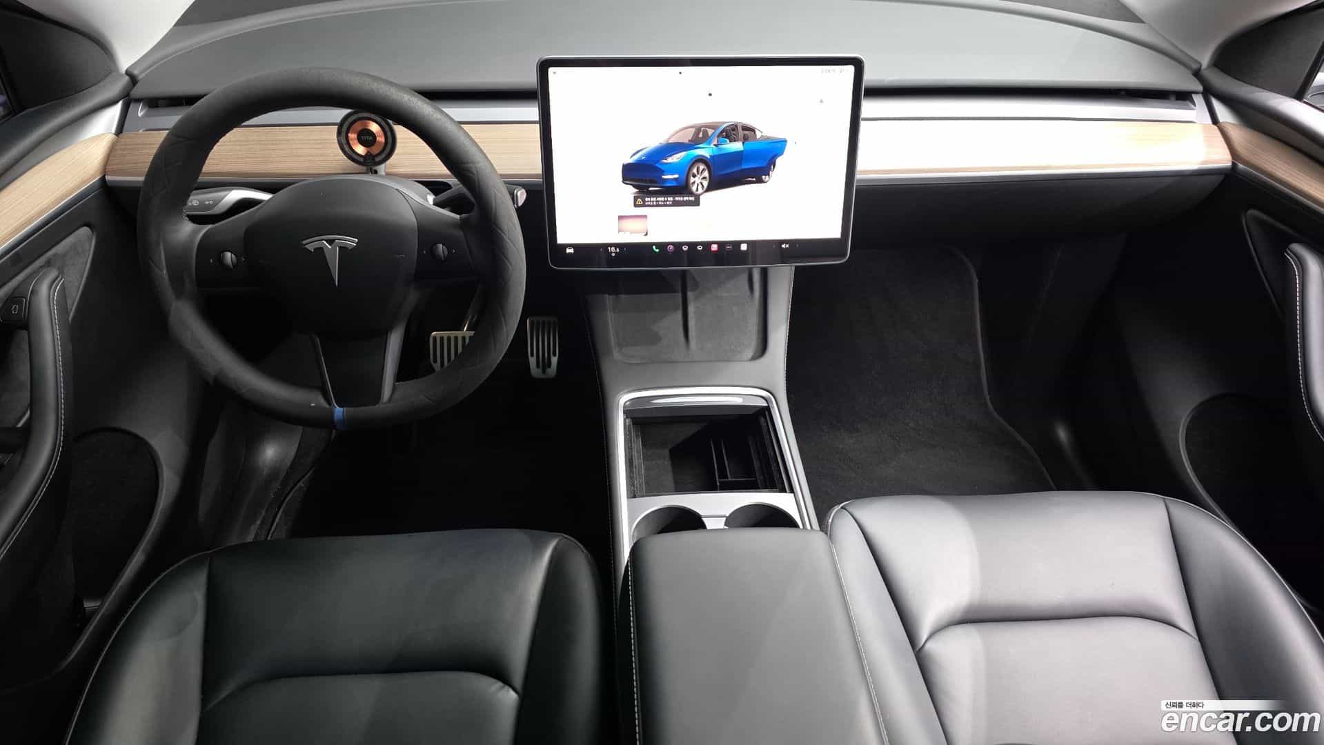 Model Y Tesla 2023.10-INNER-007