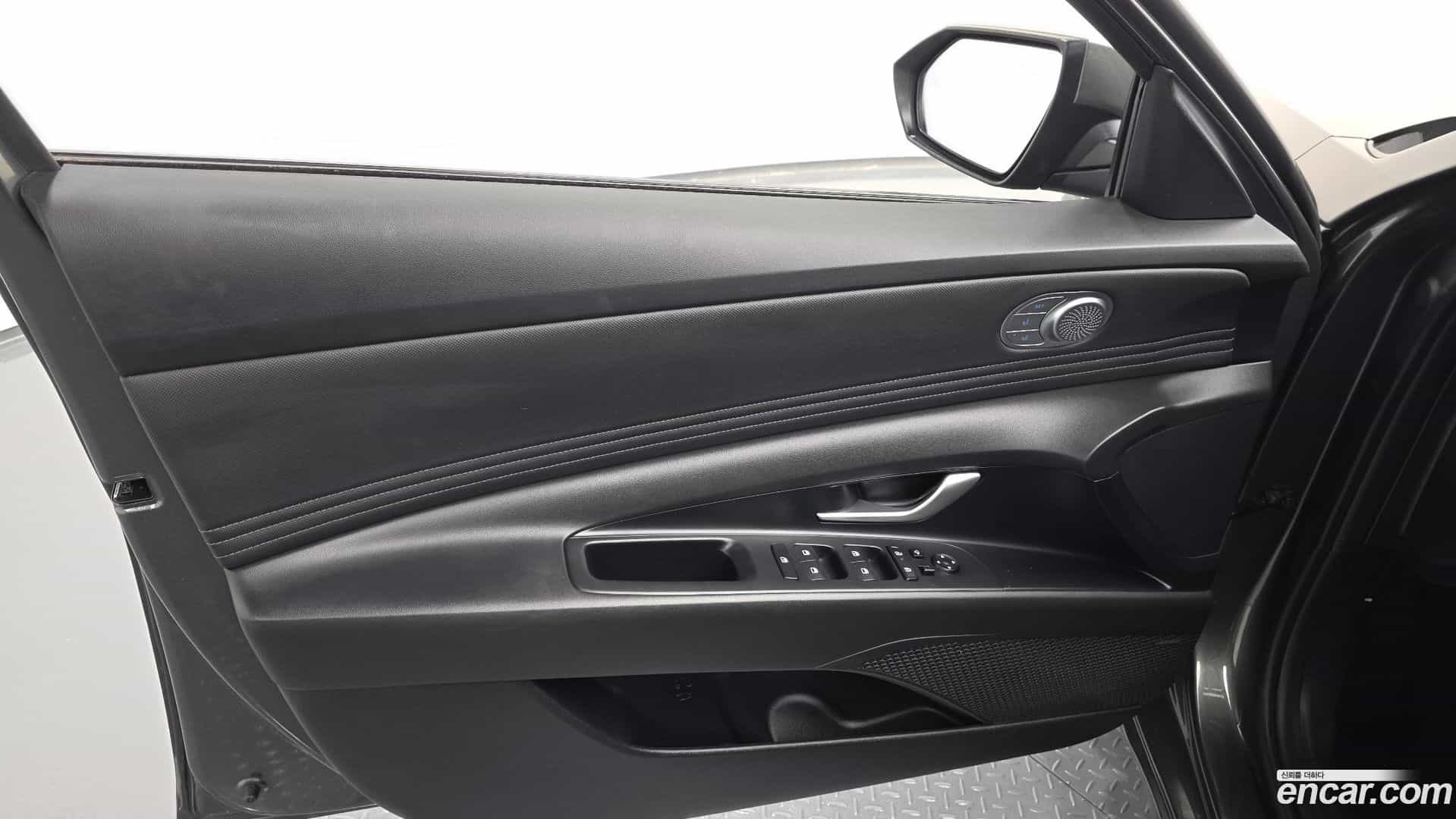 AVANTE Hyundai 2023.6-INNER-035