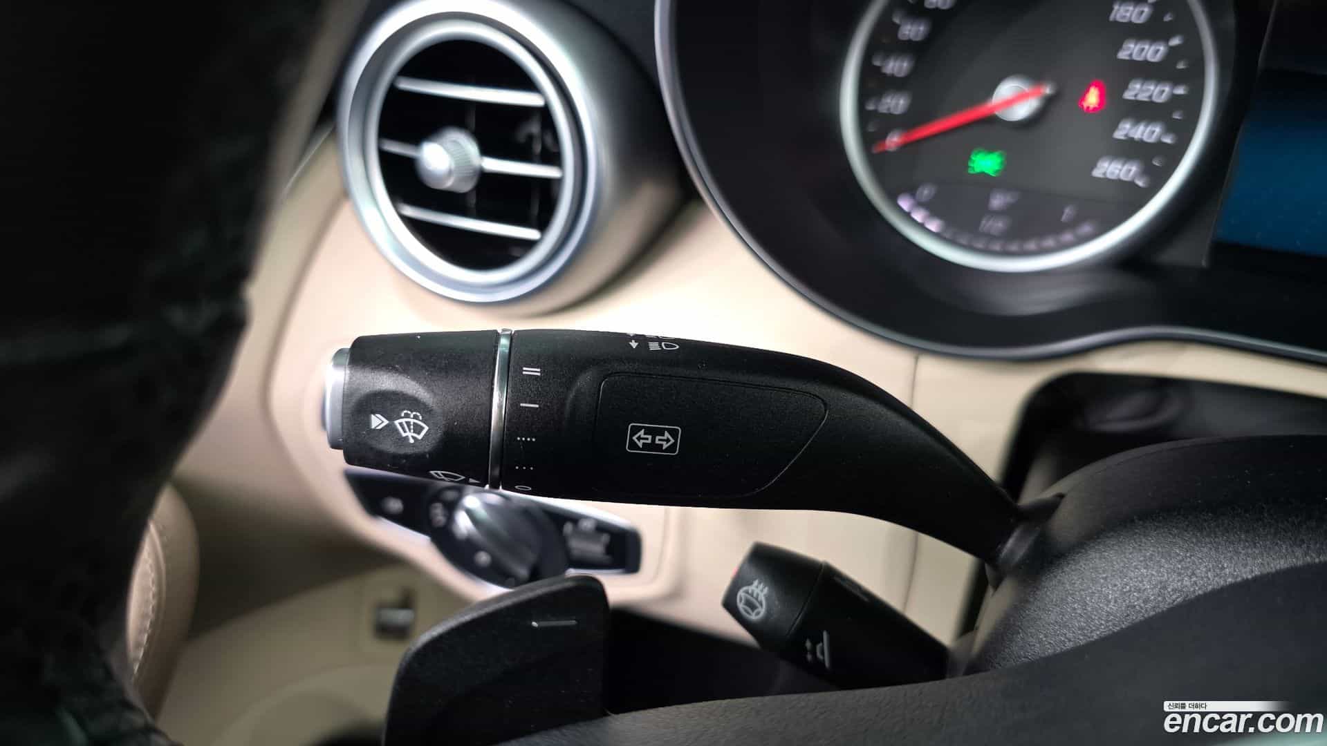 C-Class Mercedes-Benz 2019.7-OPTION-022