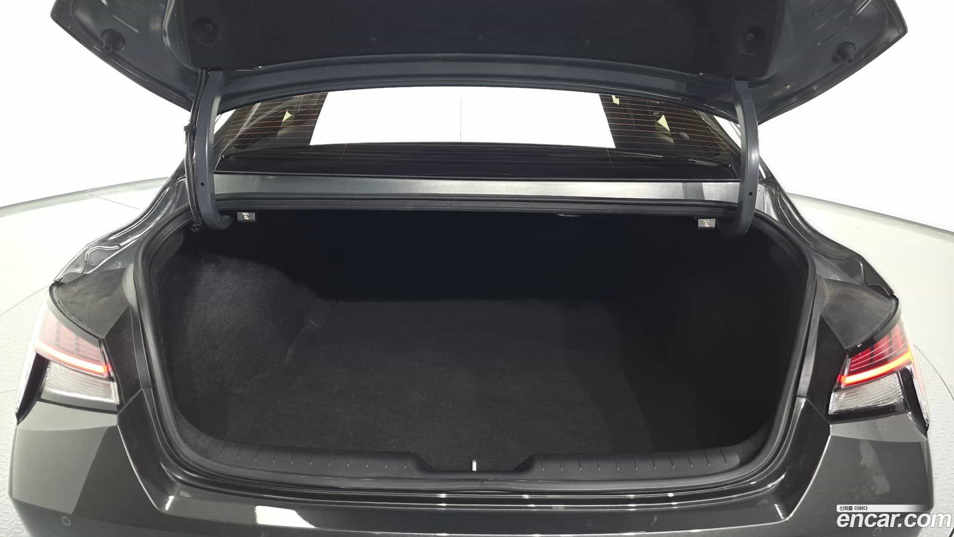 AVANTE Hyundai 2022.3-OPTION-024