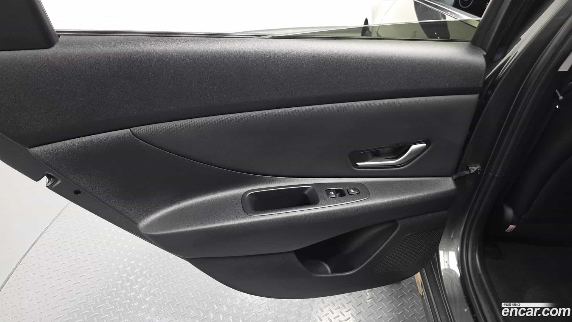 AVANTE Hyundai 2022.3-INNER-035