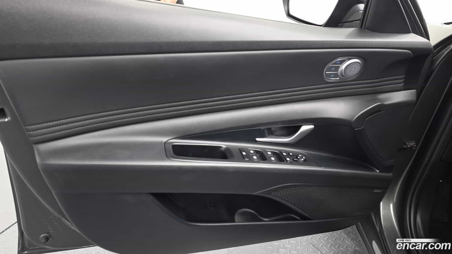 AVANTE Hyundai 2022.3-OPTION-040