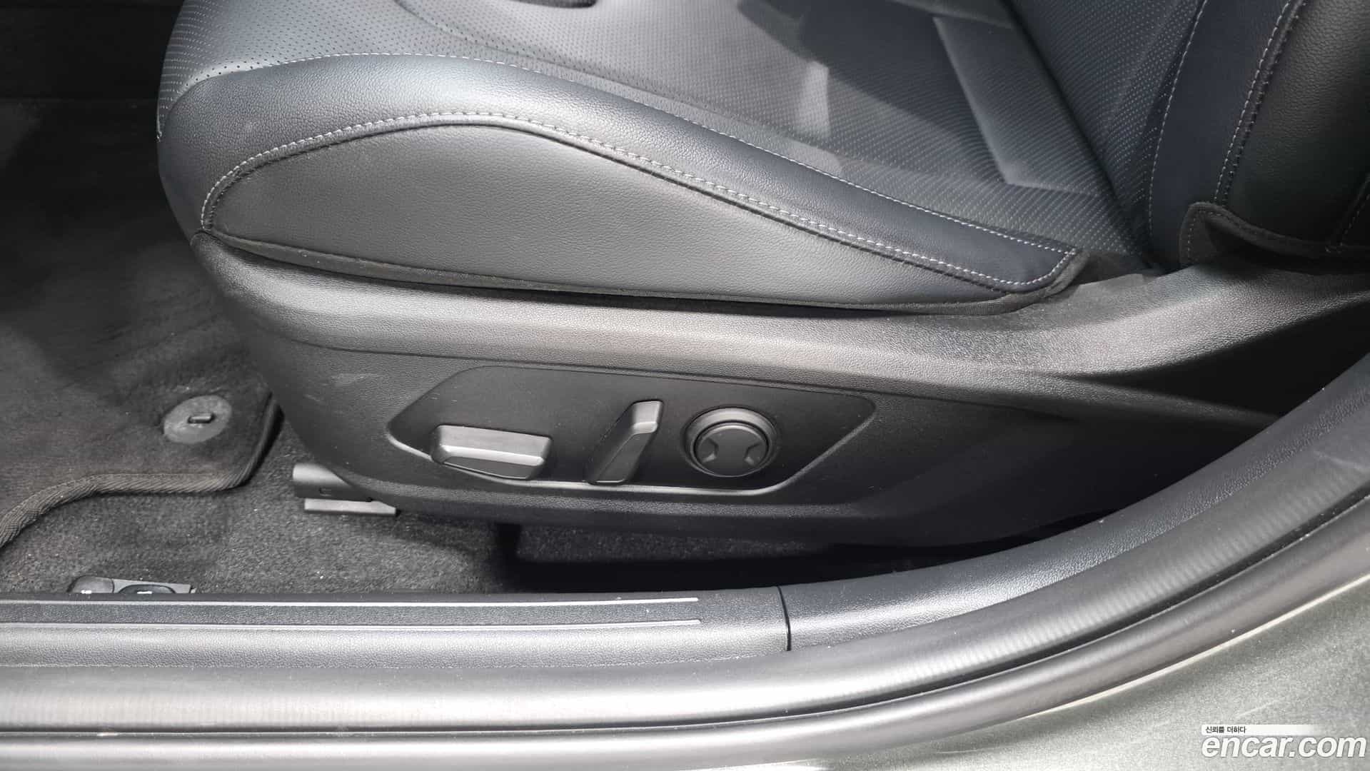 AVANTE Hyundai 2022.3-OPTION-043