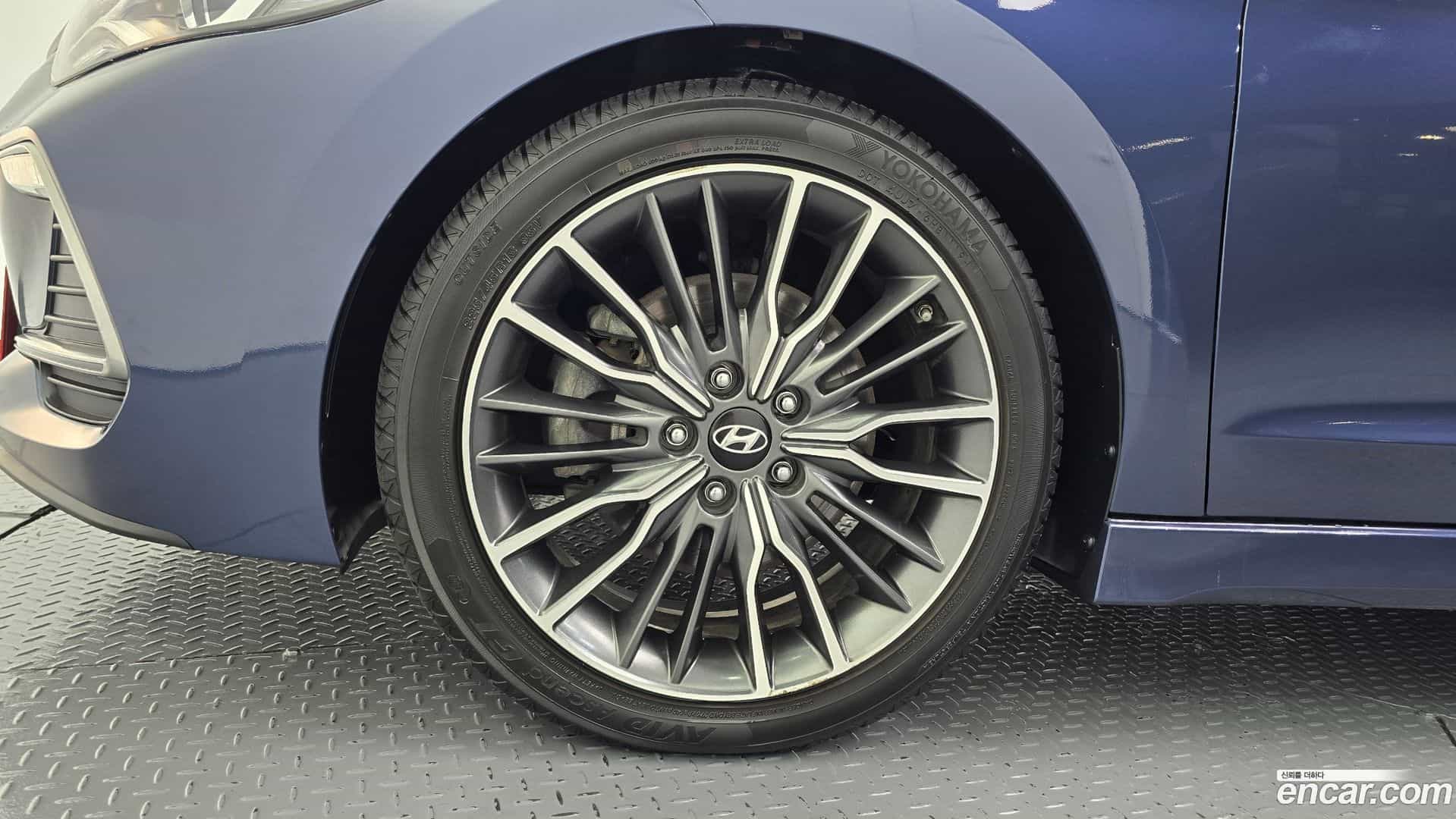 AVANTE Hyundai 2017.7-OUTER-005