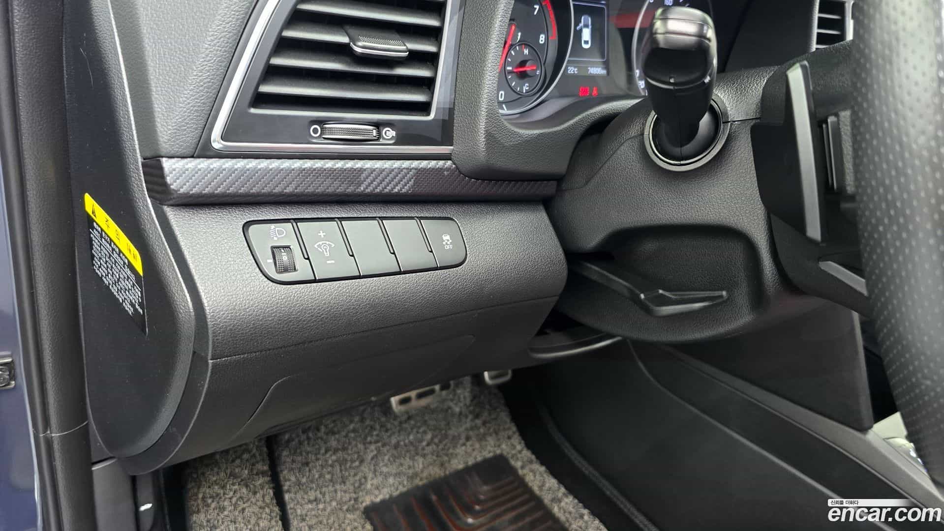 AVANTE Hyundai 2017.7-OPTION-023