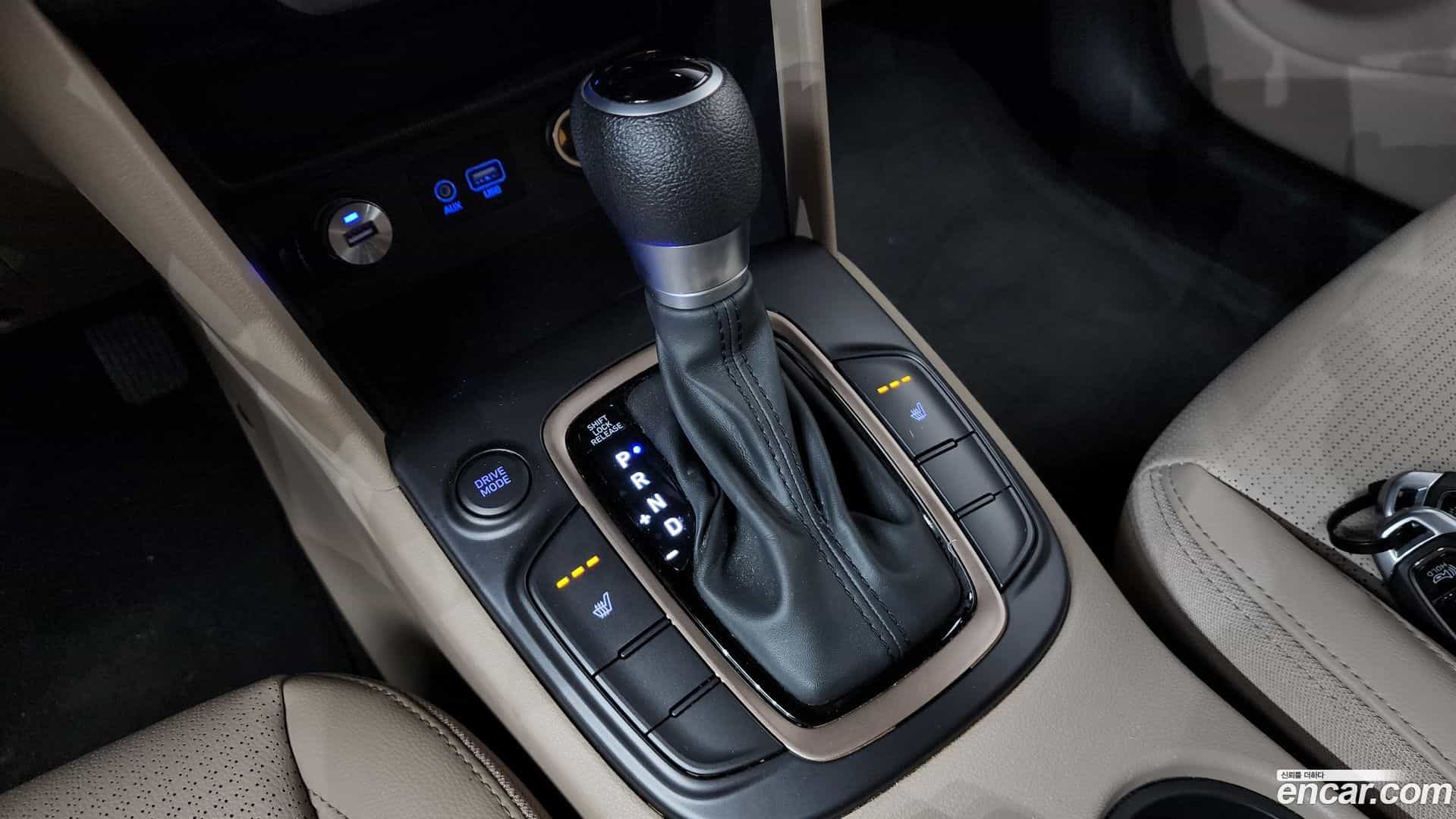Kona Hyundai 2018.4-INNER-009