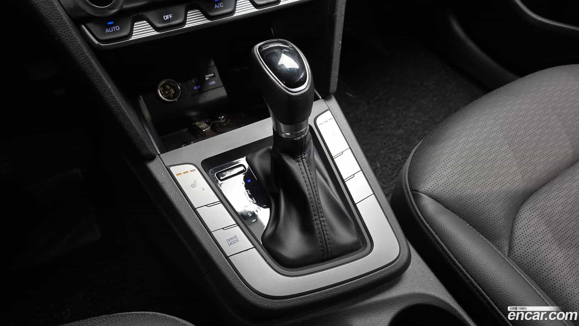 AVANTE Hyundai 2019.6-INNER-009