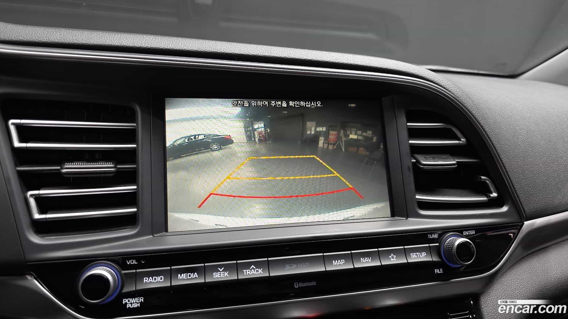 AVANTE Hyundai 2019.6-OPTION-020