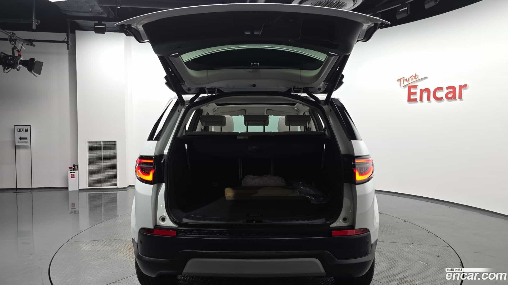 Discovery Sport Land Rover 2020.11-OPTION-024