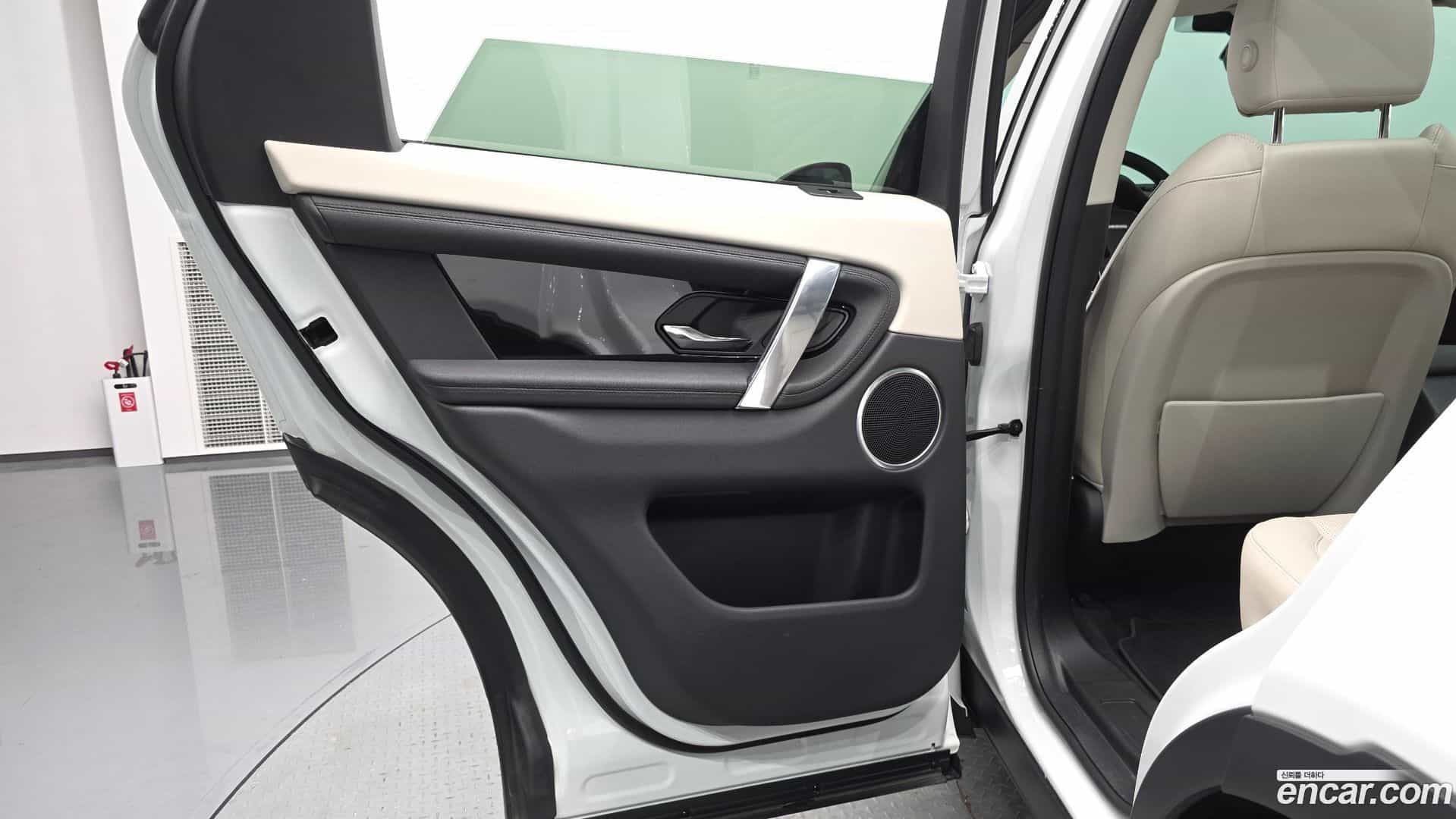 Discovery Sport Land Rover 2020.11-INNER-035