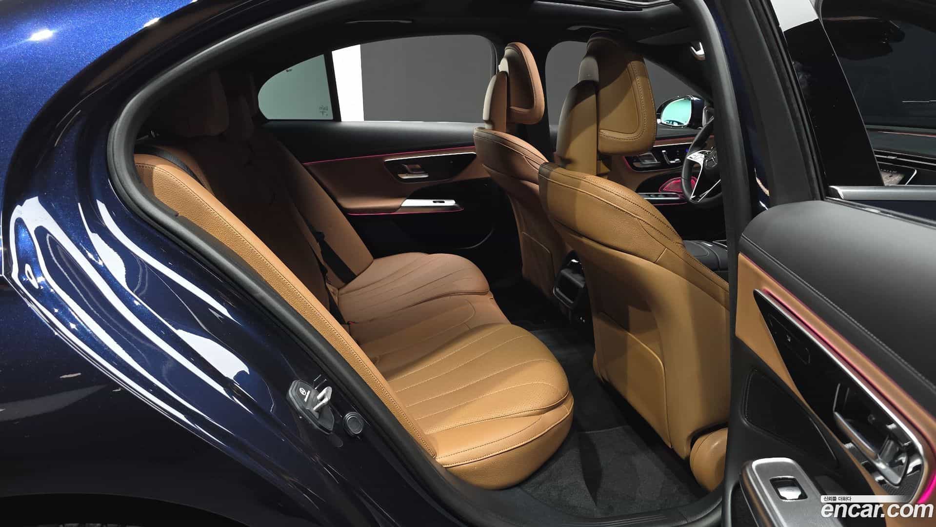 E-Class Mercedes-Benz 2024.9-OPTION-015
