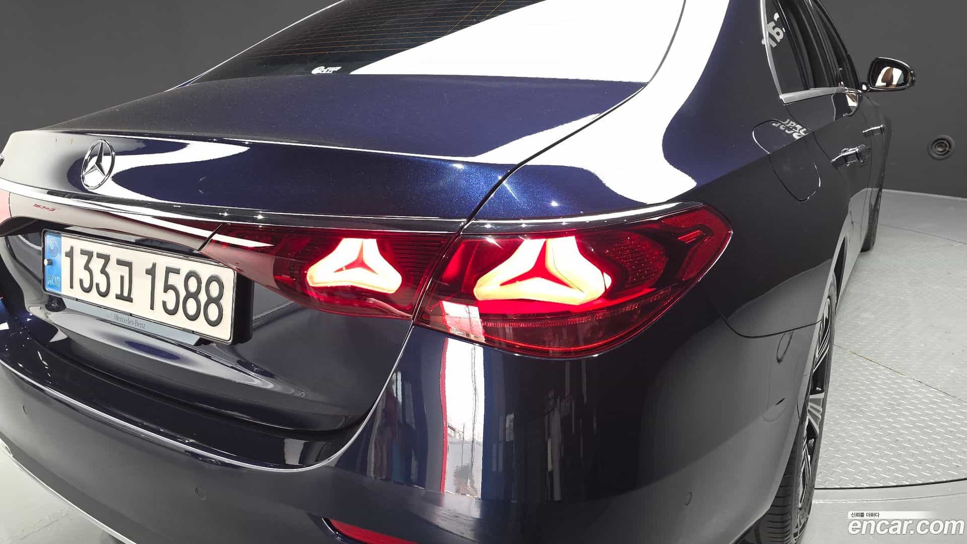 E-Class Mercedes-Benz 2024.9-OUTER-033