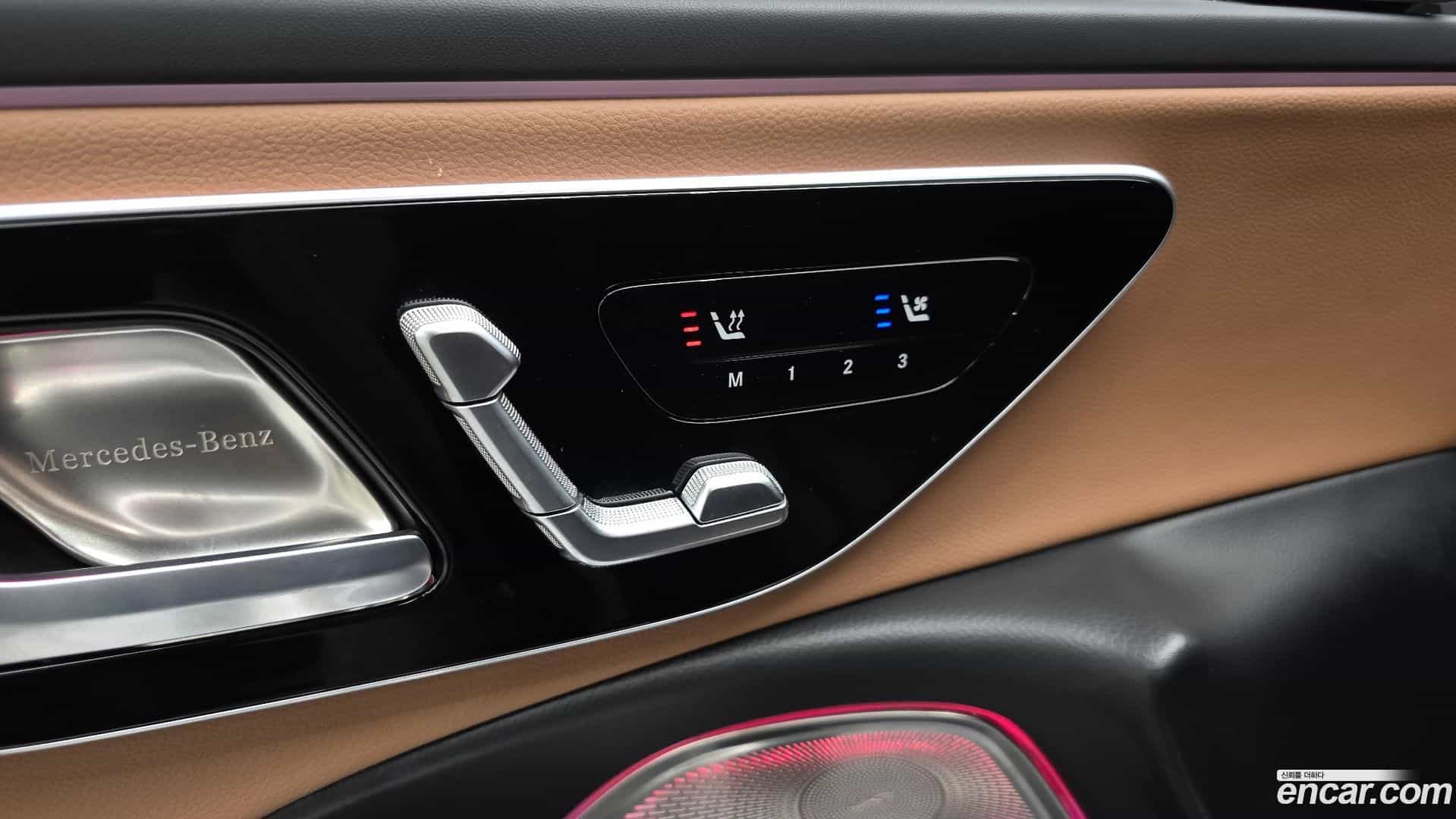 E-Class Mercedes-Benz 2024.9-OPTION-041
