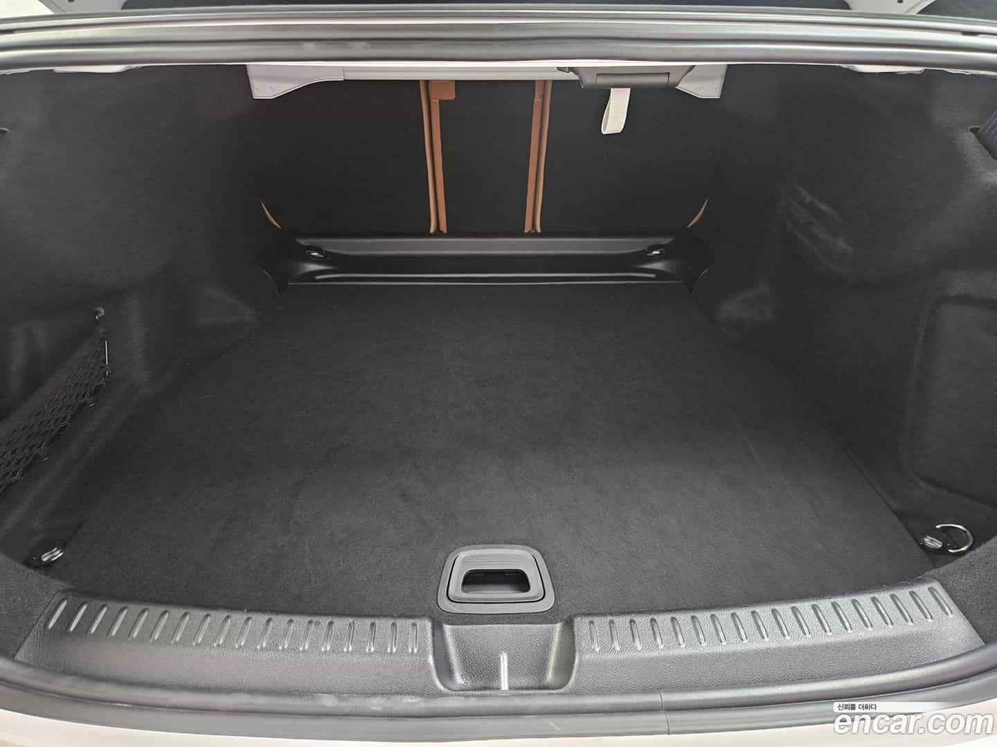 E-Class Mercedes-Benz 2026.1-OPTION-023
