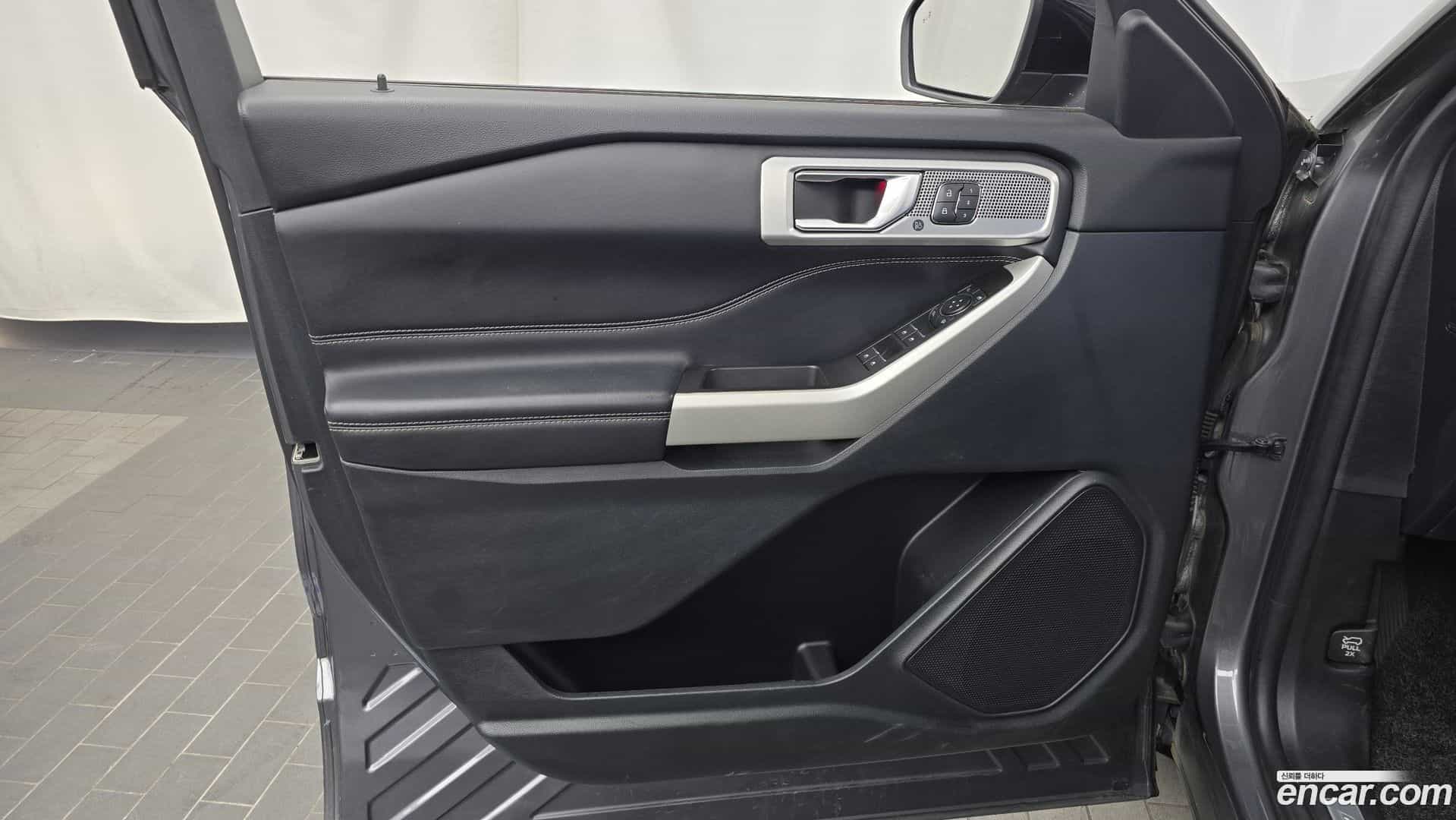 Explorer Ford 2021.5-INNER-034