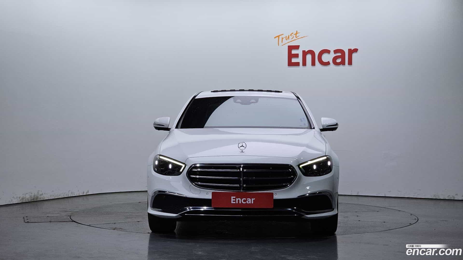 E-Class Mercedes-Benz 2023.9-OUTER-003
