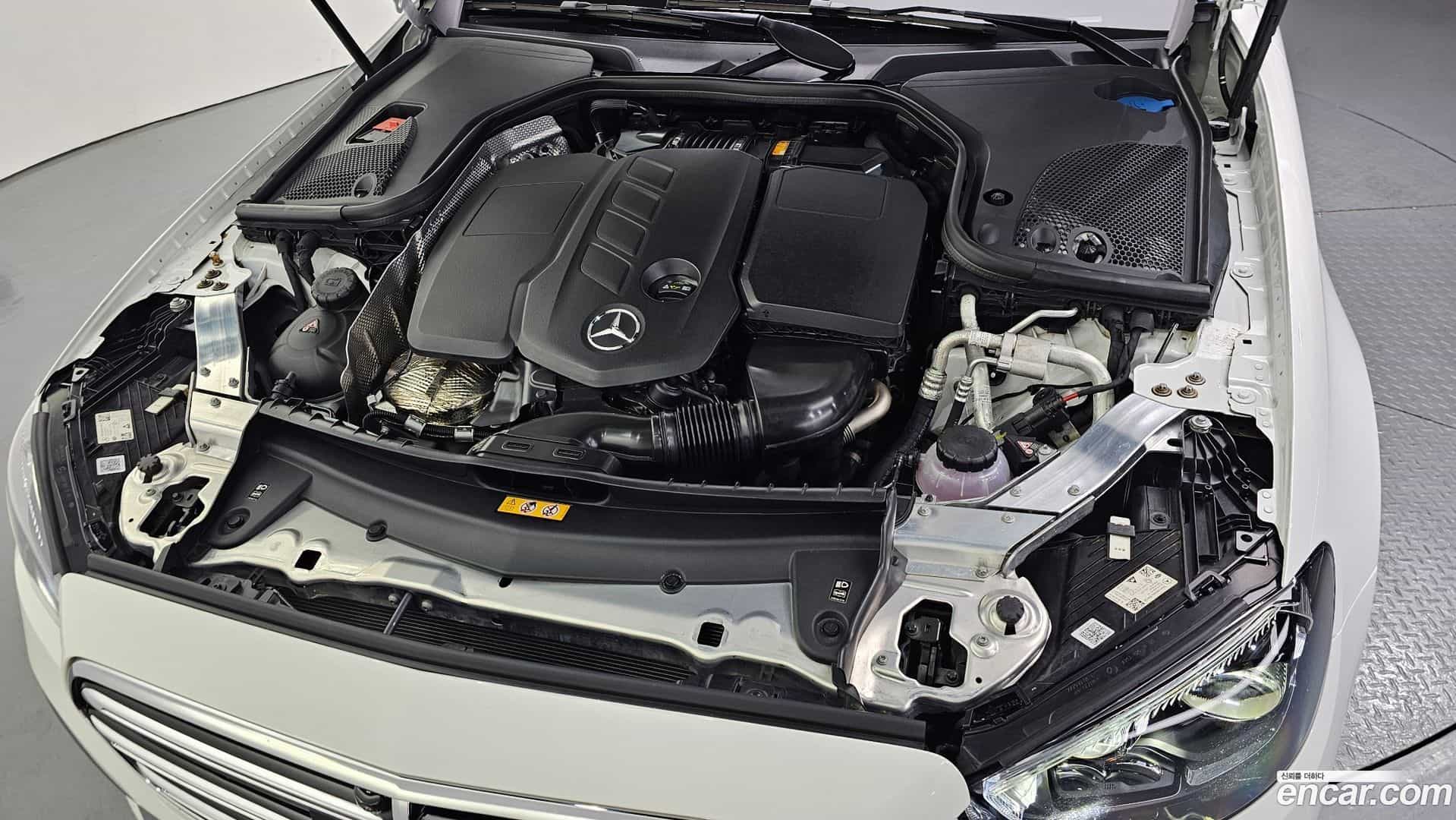 E-Class Mercedes-Benz 2023.9-OUTER-006