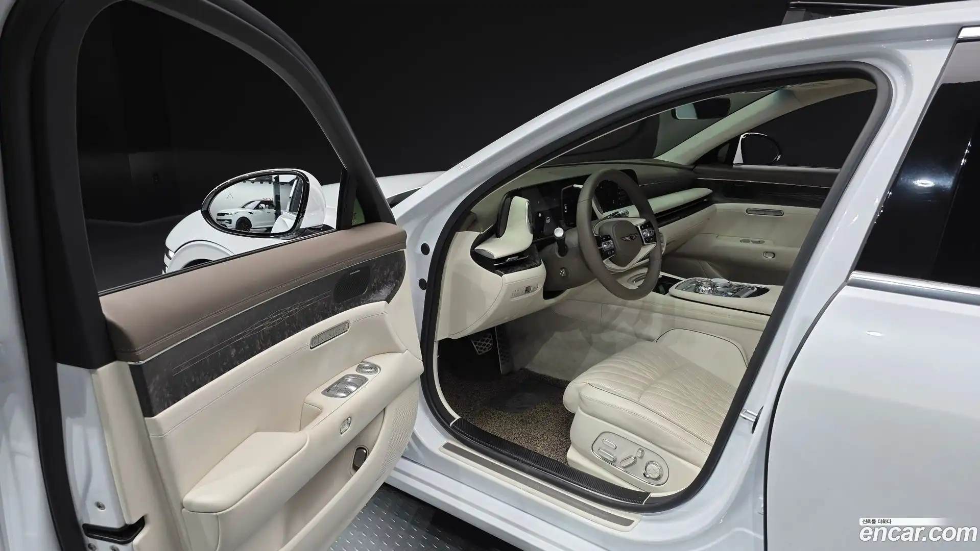 G90 Genesis 2022.7-INNER-010