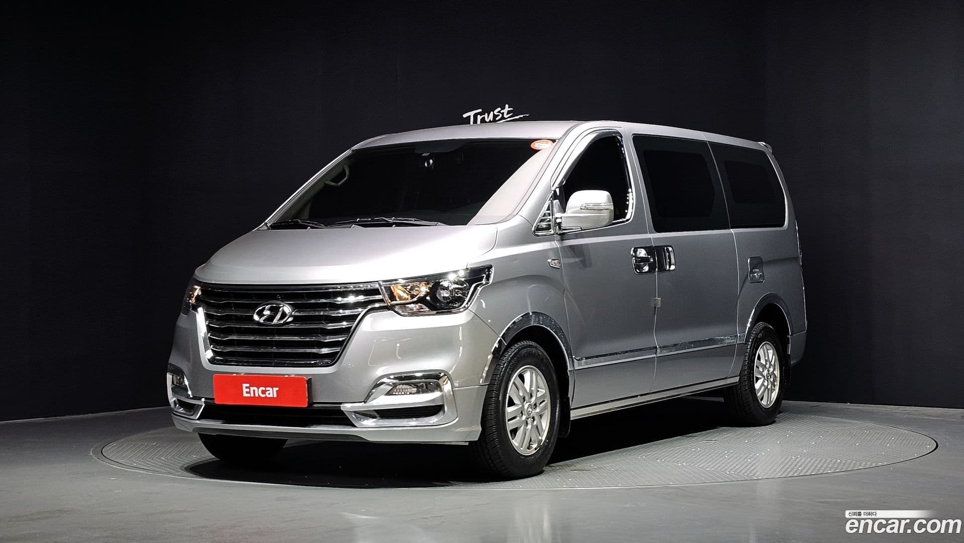 Main__Slider__Photo:Starex Hyundai 2018.10-0