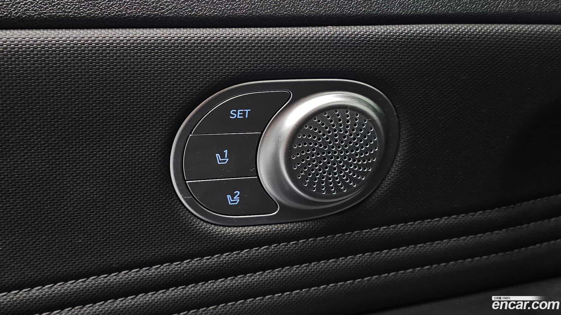 AVANTE Hyundai 2021.3-OPTION-040