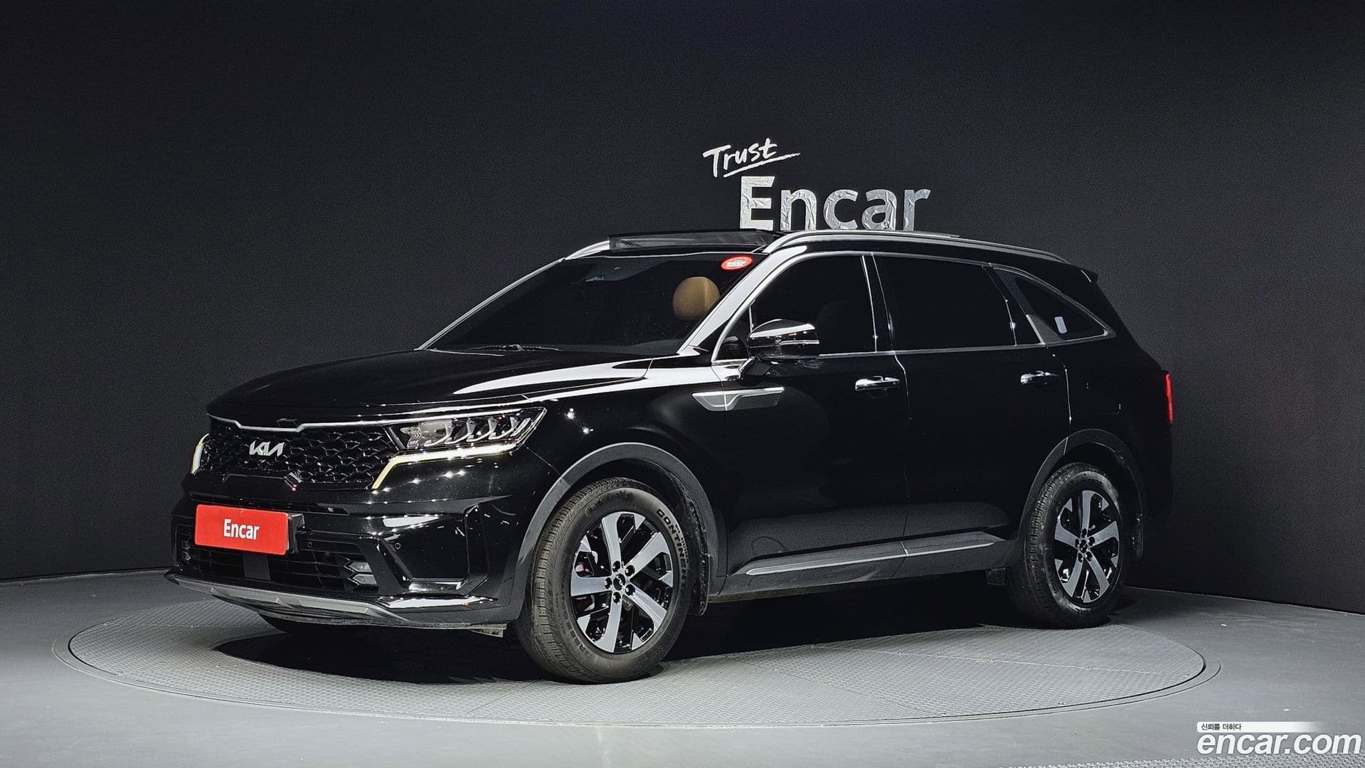 Main__Slider__Photo:Sorento Kia 2022.1-0