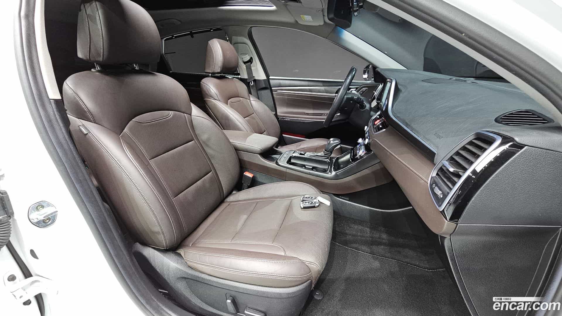 Grandeur Hyundai 2017.6-INNER-010
