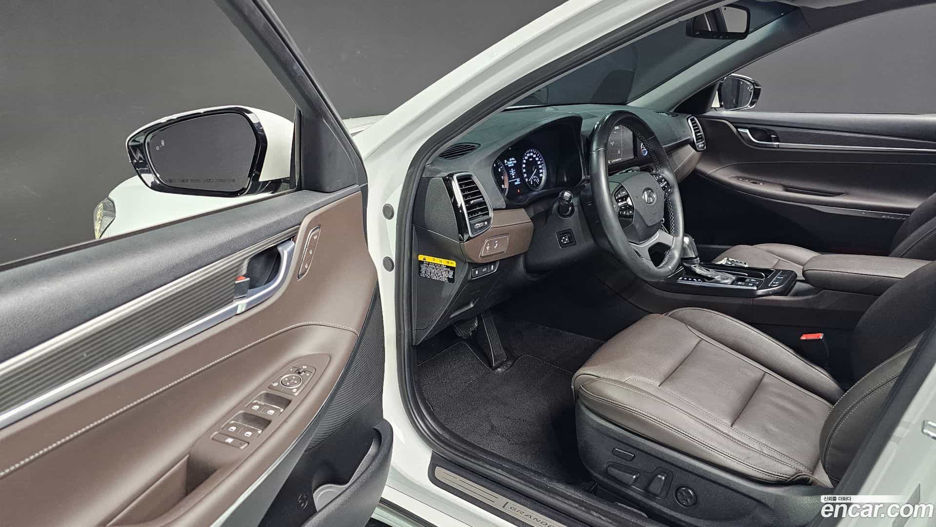Grandeur Hyundai 2017.6-OPTION-016