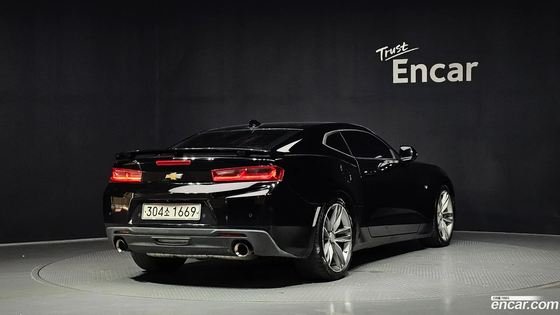 Main__Slider__Photo:Camaro Chevrolet 2018.5-1