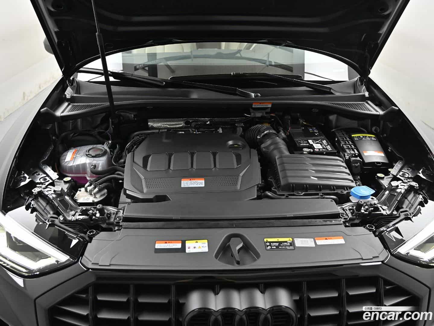 Q3 Audi 2026.0-OUTER-006