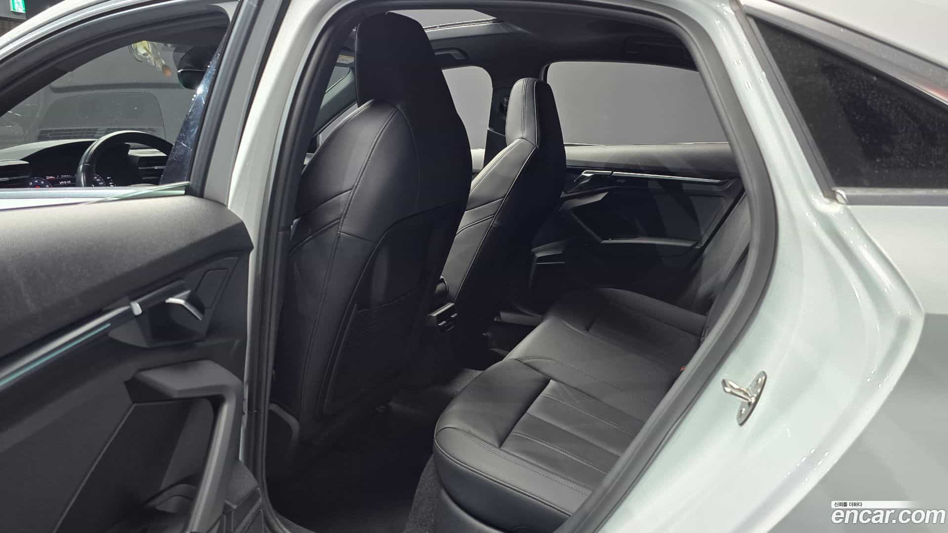 A3 Audi 2023.10-OPTION-016