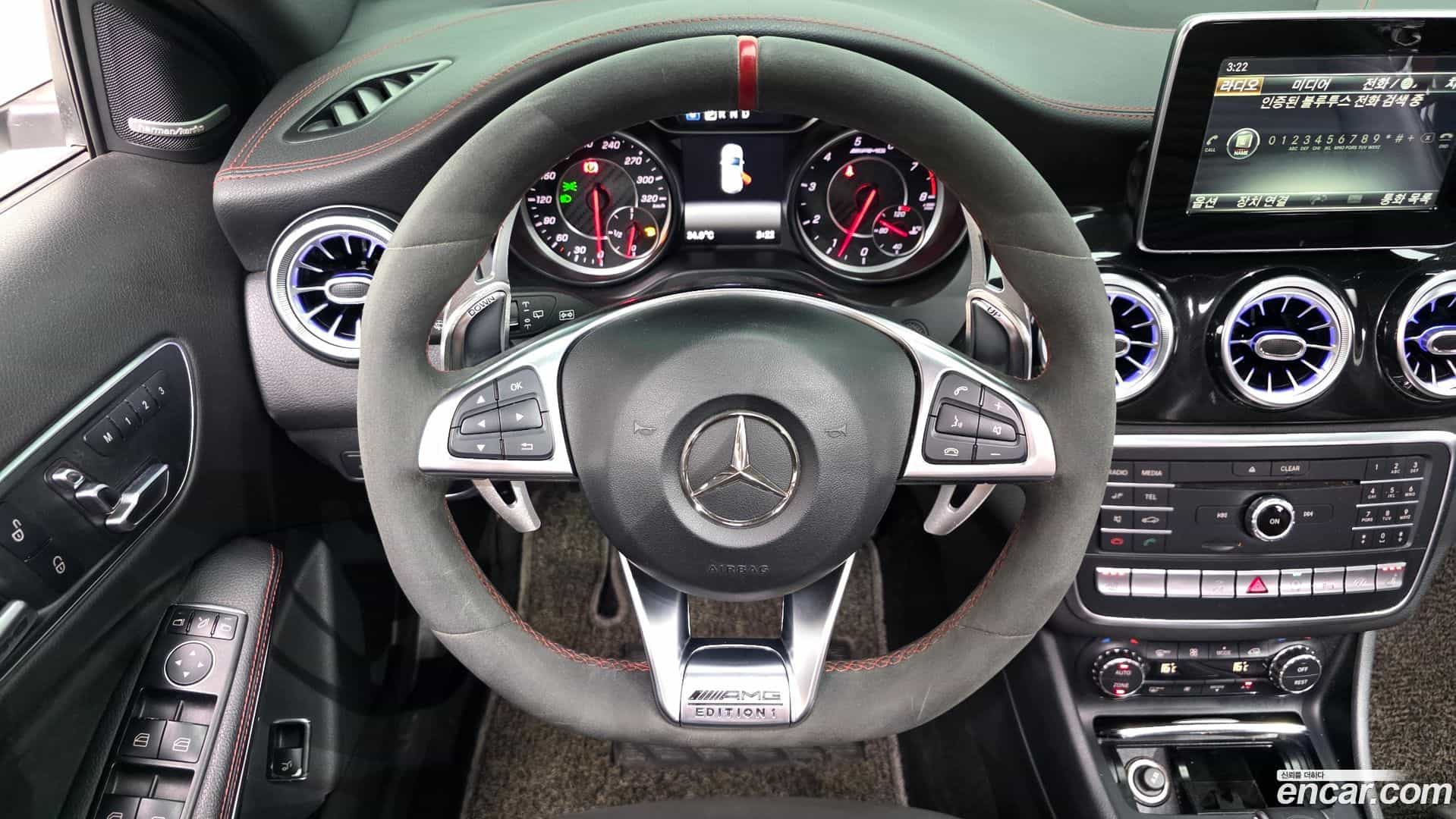 GLA-Class Mercedes-Benz 2017.9-OPTION-017