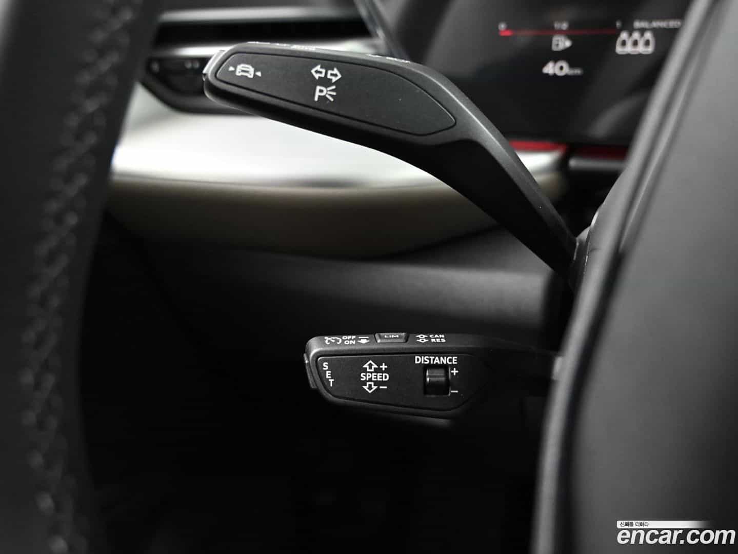 Q5 Audi 2025.11-OPTION-022